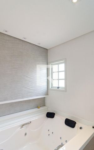 Casa à venda com 188m², 3 quartos e 4 vagas Casa à venda com 188m², 3 quartos e 4 vagasBanheiro 1 da Suíte 1