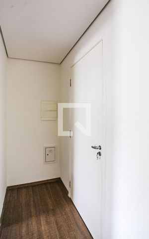 Apartamento à venda com 80m², 3 quartos e 2 vagas Apartamento à venda com 80m², 3 quartos e 2 vagasEntrada