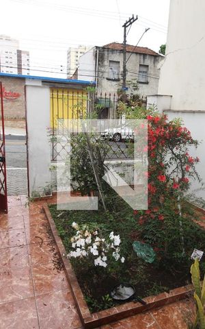 Casa à venda com 96m², 2 quartos e 1 vagaEntrada