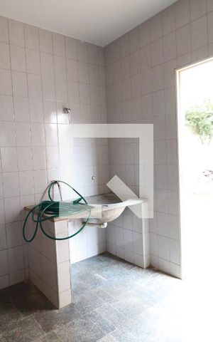 Casa para alugar com 268m², 8 quartos e 2 vagasLavanderia