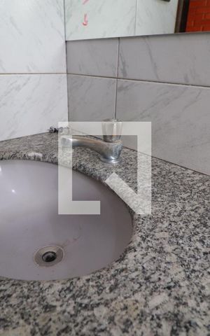 Casa para alugar com 268m², 8 quartos e 2 vagasBanheiro Social