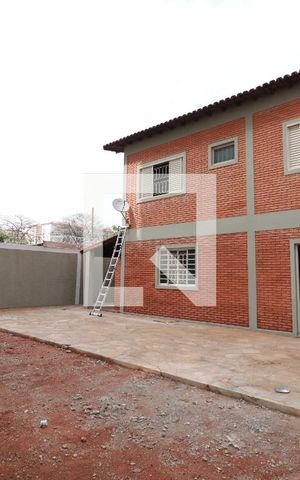 Casa para alugar com 268m², 8 quartos e 2 vagasQuintal