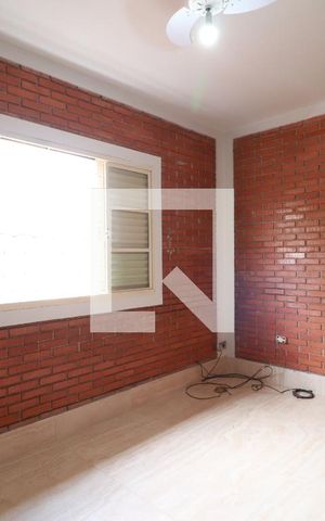 Casa para alugar com 268m², 8 quartos e 2 vagasQuarto 3