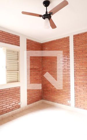 Casa para alugar com 268m², 8 quartos e 2 vagasQuarto 6