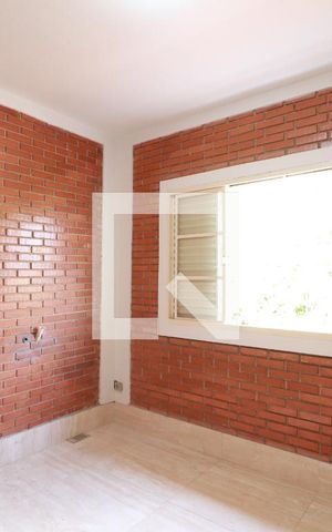Casa para alugar com 268m², 8 quartos e 2 vagasQuarto 4
