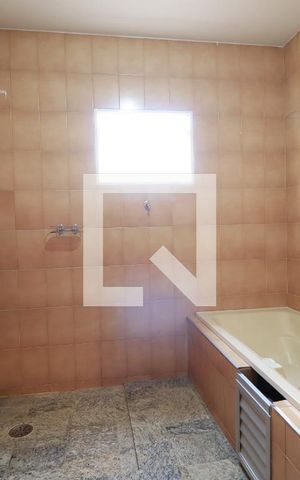Casa para alugar com 268m², 8 quartos e 2 vagasBanheiro da Suíte