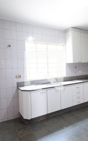 Casa para alugar com 268m², 8 quartos e 2 vagasCozinha