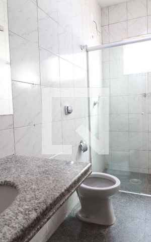 Casa para alugar com 268m², 8 quartos e 2 vagasBanheiro Social