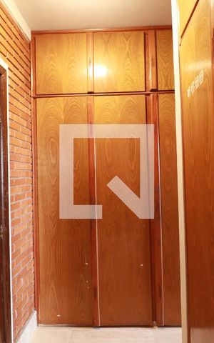 Casa para alugar com 268m², 8 quartos e 2 vagasCloset da suíte