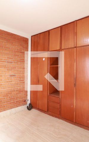 Casa para alugar com 268m², 8 quartos e 2 vagasQuarto 5