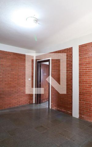 Casa para alugar com 268m², 8 quartos e 2 vagasQuarto 1