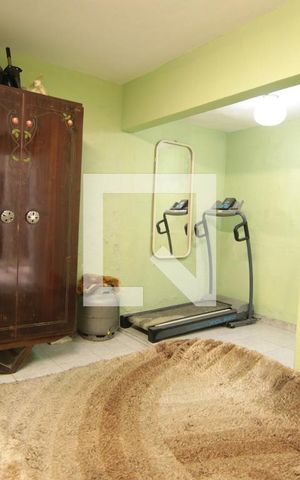 Casa à venda com 324m², 6 quartos e 1 vagaQuarto 6