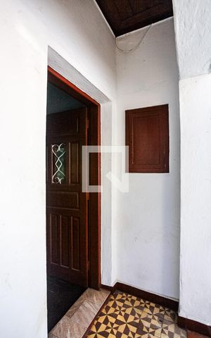 Casa à venda com 400m², 3 quartos e 5 vagas Casa à venda com 400m², 3 quartos e 5 vagasVaranda