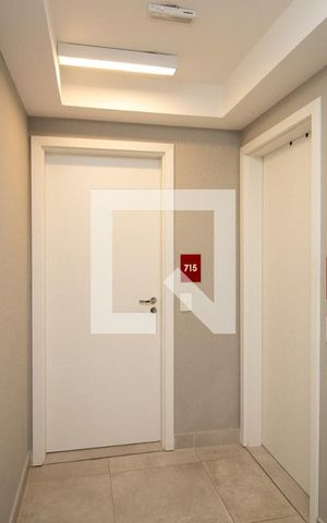 Studio à venda com 34m², 1 quarto e sem vaga Studio à venda com 34m², 1 quarto e sem vagaHall do andar