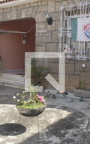Casa à venda com 254m², 4 quartos e 2 vagasÁrea Externa