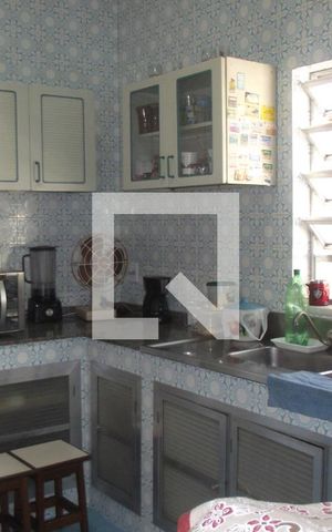 Casa à venda com 254m², 4 quartos e 2 vagasCozinha 