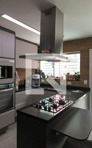 Casa à venda com 120m², 3 quartos e 2 vagas Casa à venda com 120m², 3 quartos e 2 vagasCozinha