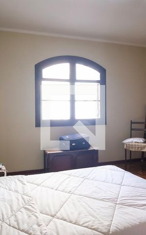 Casa à venda com 300m², 3 quartos e 3 vagasSuíte