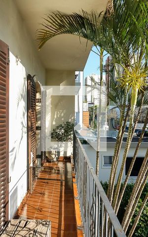 Casa à venda com 300m², 3 quartos e 3 vagasVaranda dos Quartos 1 e 2