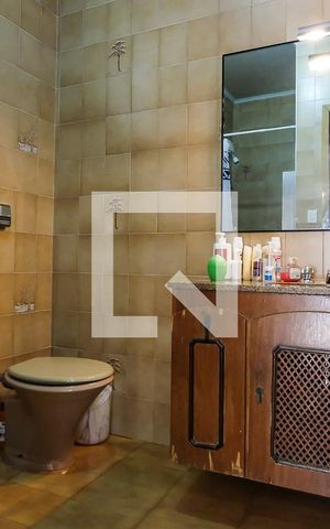 Casa à venda com 300m², 3 quartos e 3 vagasBanheiro dos Quartos