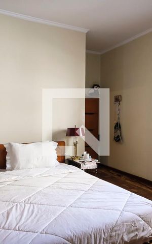 Casa à venda com 300m², 3 quartos e 3 vagasSuíte