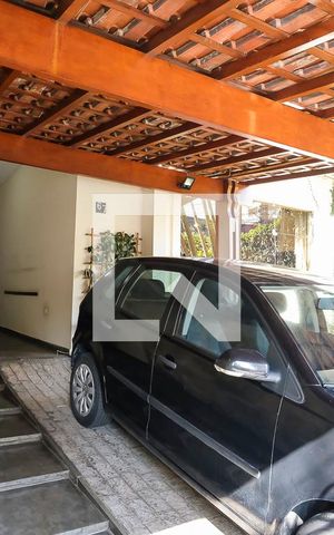 Casa à venda com 300m², 3 quartos e 3 vagasGaragem