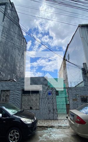 Casa para alugar com 90m², 3 quartos e sem vagaFachada