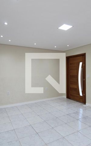 Casa à venda com 200m², 2 quartos e 3 vagasSala