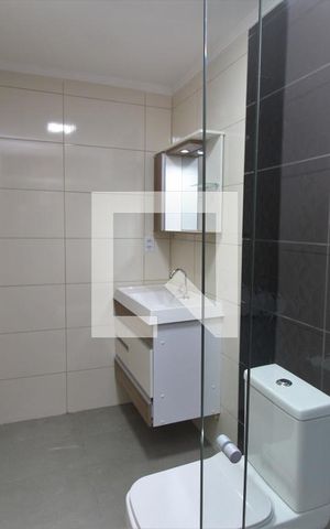 Casa à venda com 200m², 2 quartos e 3 vagasBanheiro da Suíte