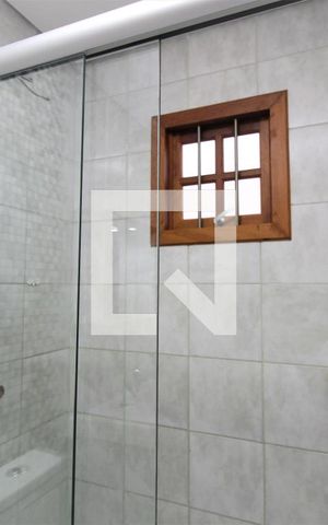 Casa à venda com 200m², 2 quartos e 3 vagasDetalhe do banheiro