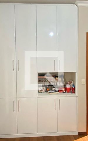 Apartamento à venda com 186m², 4 quartos e 3 vagasQuarto 2