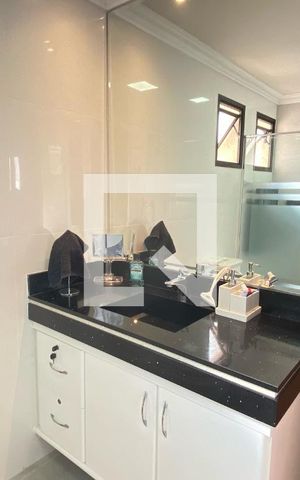 Apartamento à venda com 186m², 4 quartos e 3 vagasBanheiro Social 