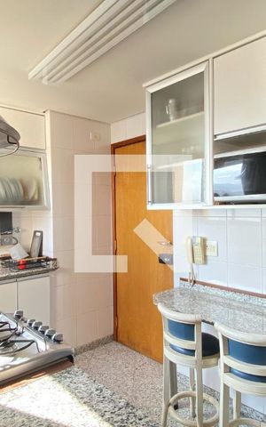 Apartamento à venda com 186m², 4 quartos e 3 vagasCozinha