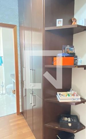 Apartamento à venda com 186m², 4 quartos e 3 vagasCloset Suíte 