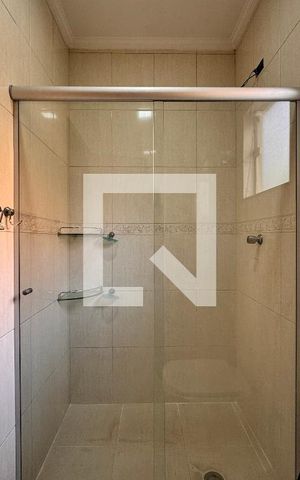 Apartamento para alugar com 220m², 3 quartos e 2 vagas Apartamento para alugar com 220m², 3 quartos e 2 vagasBanheiro da Suíte