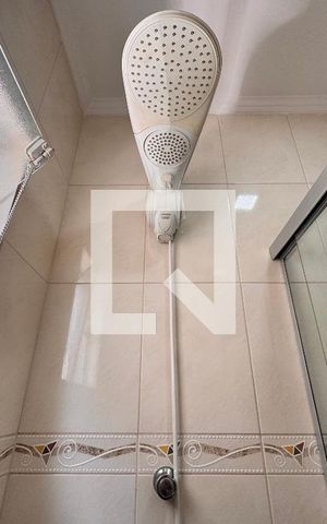 Apartamento para alugar com 220m², 3 quartos e 2 vagas Apartamento para alugar com 220m², 3 quartos e 2 vagasBanheiro