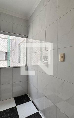 Apartamento para alugar com 220m², 3 quartos e 2 vagas Apartamento para alugar com 220m², 3 quartos e 2 vagasLavanderia