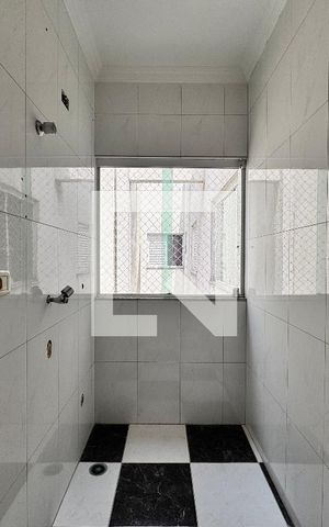 Apartamento para alugar com 220m², 3 quartos e 2 vagas Apartamento para alugar com 220m², 3 quartos e 2 vagasLavanderia