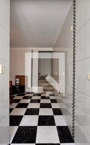 Apartamento para alugar com 220m², 3 quartos e 2 vagas Apartamento para alugar com 220m², 3 quartos e 2 vagasLavanderia