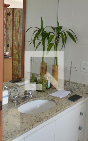 Apartamento à venda com 166m², 3 quartos e 2 vagasBanheiro 