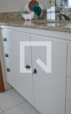 Apartamento à venda com 166m², 3 quartos e 2 vagasBanheiro 