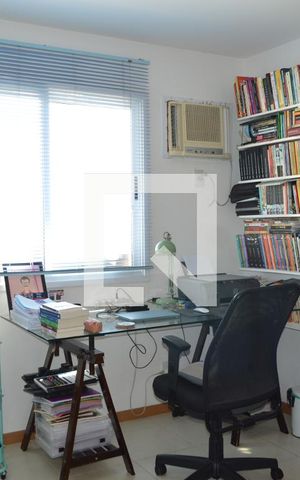 Apartamento à venda com 166m², 3 quartos e 2 vagasQuarto 1