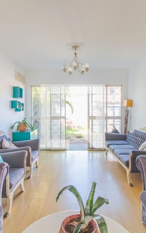Casa à venda com 130m², 2 quartos e 2 vagas Casa à venda com 130m², 2 quartos e 2 vagasSala 1