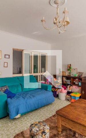 Casa à venda com 130m², 2 quartos e 2 vagas Casa à venda com 130m², 2 quartos e 2 vagasSala 2