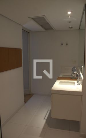Apartamento à venda com 365m², 3 quartos e 3 vagas Apartamento à venda com 365m², 3 quartos e 3 vagasBanheiro 2