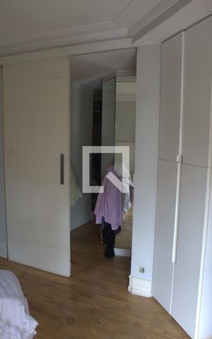 Apartamento à venda com 365m², 3 quartos e 3 vagas Apartamento à venda com 365m², 3 quartos e 3 vagasQuarto 3