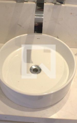 Apartamento à venda com 365m², 3 quartos e 3 vagas Apartamento à venda com 365m², 3 quartos e 3 vagasBanheiro 2