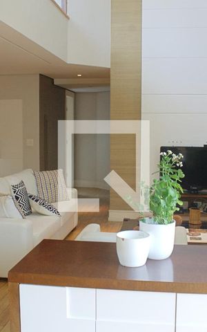 Apartamento à venda com 365m², 3 quartos e 3 vagas Apartamento à venda com 365m², 3 quartos e 3 vagasSala