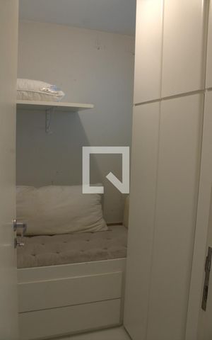 Apartamento à venda com 365m², 3 quartos e 3 vagas Apartamento à venda com 365m², 3 quartos e 3 vagasQuarto de Serviço