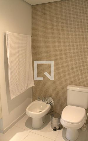 Apartamento à venda com 365m², 3 quartos e 3 vagas Apartamento à venda com 365m², 3 quartos e 3 vagasBanheiro 3